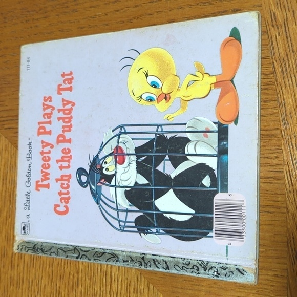 Little Golden Book Set of 5 Bugs Bunny Hardback Books - Used - Picture 5 of 8